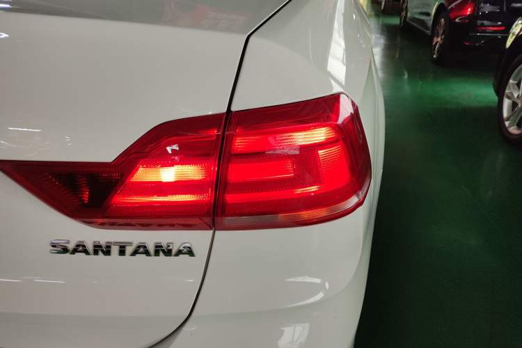 Used Volkswagen Santana 2019 1.5L Manual Fashion Edition China VI Standard
