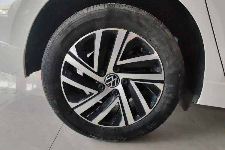Used Volkswagen Lavida 2022 1.5L Automatic Comfort Edition
