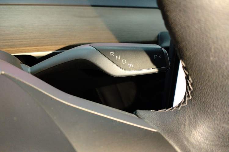 Used Tesla Model Y 2021 Long-Range All-Wheel-Drive Version 3D7