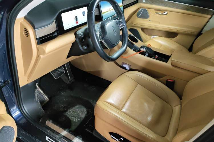 Used Hima AITO M5 2022 Extended-Range Four-Wheel Drive Performance Version
