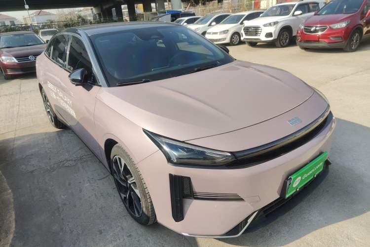 Used  L6 2024 125km Creative Edition
