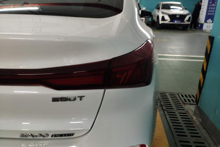 Used Changan Eado 2023 Changan Edition PLUS Blue Whale NE 1.4T GDI DCT Prestige Version
