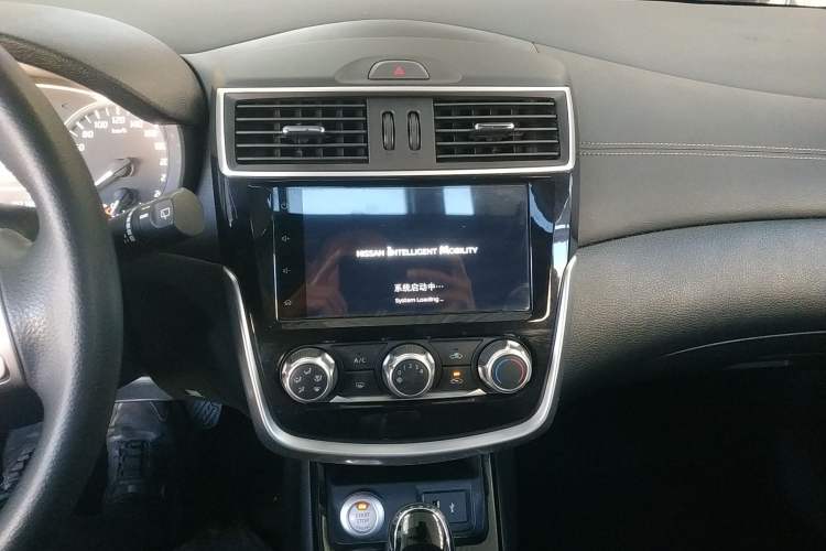 Used Nissan Tiida 2019 1.6L CVT Smart Drive Version China VI Standard