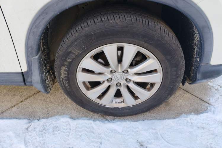 Used Honda CR-V 2015 2.0L two-wheel drive urban version
