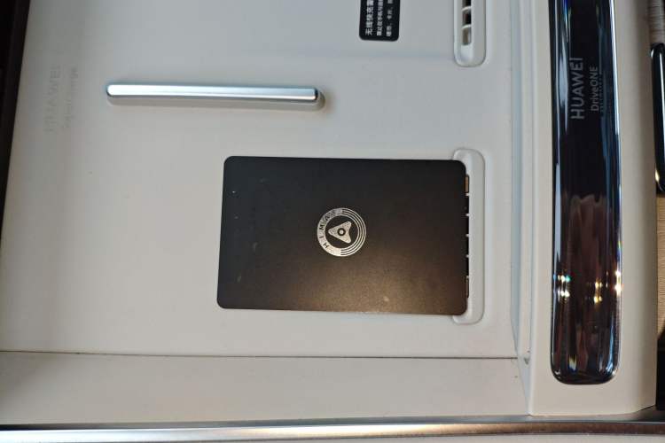 Used Hima Luxeed S7 2025 855 km Max
