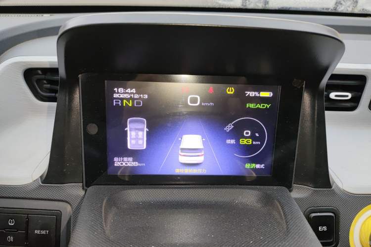 Used Wuling Hongguang MINIEV 2022 Macaron Fashion Model Lithium Iron Phosphate