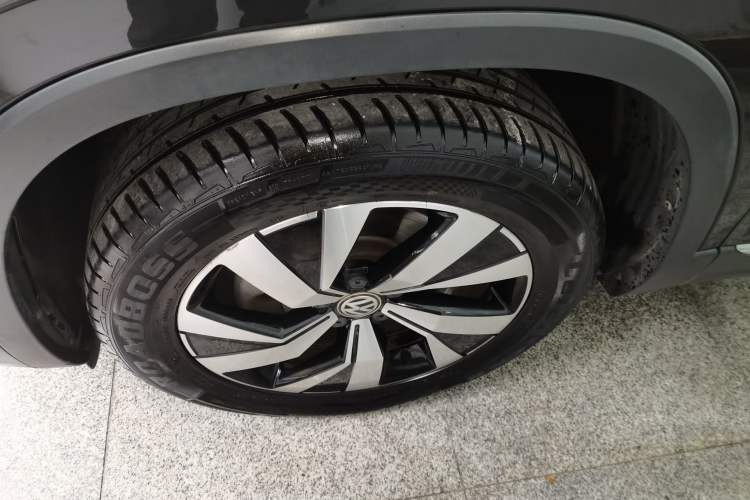 Used Volkswagen Tayron 2019 330TSI Two-Wheel Drive Luxury Model China VI Standard
