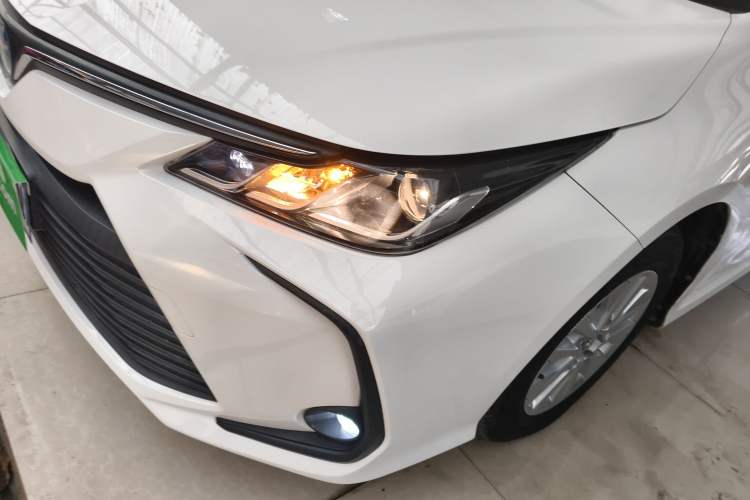 Used Toyota Corolla 2022 Dual-Motor 1.8L E-CVT Pioneer Edition
