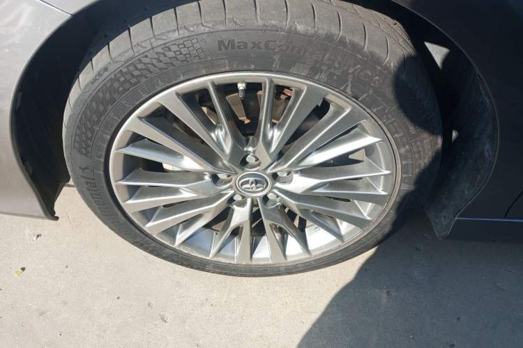 Used Toyota Camry 2019 Dual-Engine 2.5 HG Luxury Edition China VI Standard
