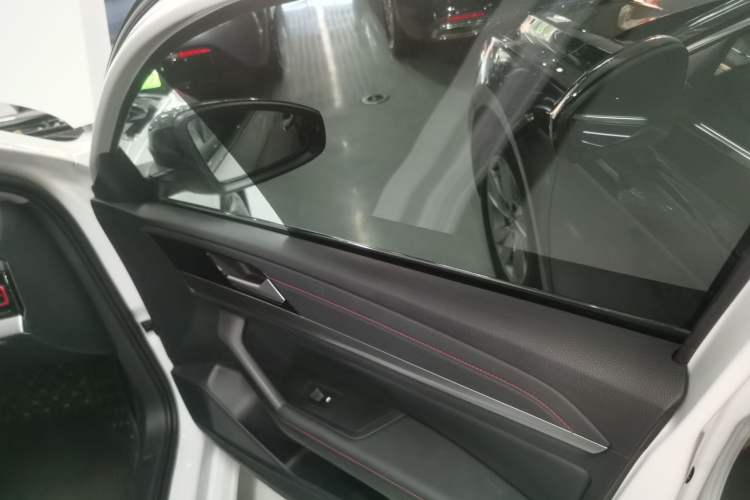 Used Volkswagen Lavida 2024 300TSI DSG Starry Sky Deluxe Edition
