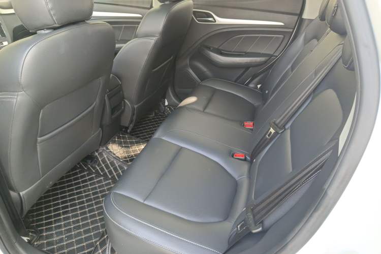 Used MG ZS 2018 1.5L Automatic Luxury Edition China V Standard
