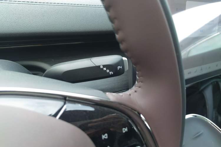 Used  A07 2025 Blue Whale Range-Extending Version 230 Flagship Model