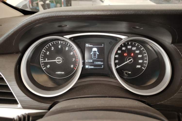 Used Baojun 730 2016 Revised 1.5L Manual Standard Version 7 Seats China V Emission Standard
