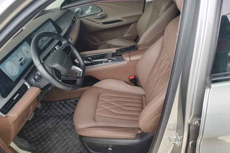 Used Chery Arrizo 8 2023 High-Performance Edition 2.0T DCT Powerfully Equipped
