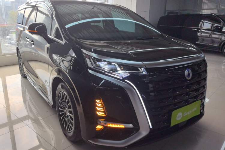 Used Denza D9 2024 DM-i 1050 Luxury Model