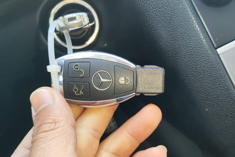 Used Mercedes-Benz R-Class 2014 R 320 4MATIC Business Model
