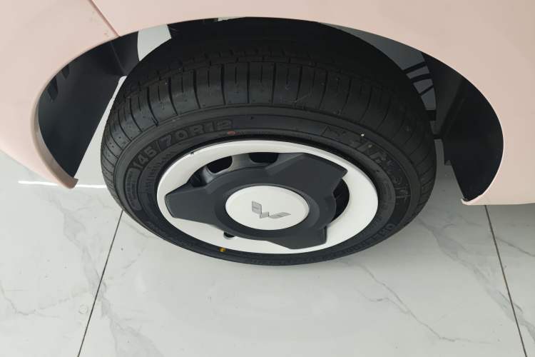 Used Wuling Hongguang MINIEV 2024 3rd Generation 215km Youth Edition
