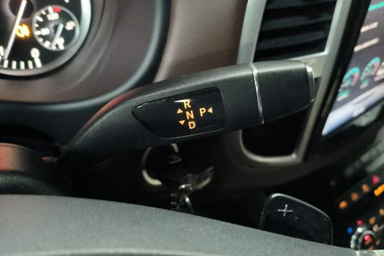 Used Mercedes-Benz V-Class 2016 V 260 Avantgarde Edition
