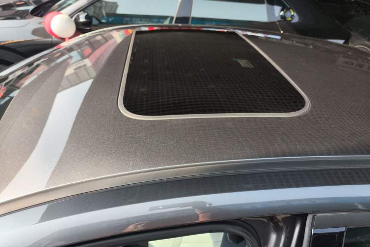 Used Changan UNI-V iDD 2023 ZhiDian iDD 1.5T 113km Smart & Fun Version
