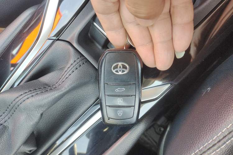 Used Toyota FRONTLANDER 2022 2.0L CVT Luxury PLUS Edition
