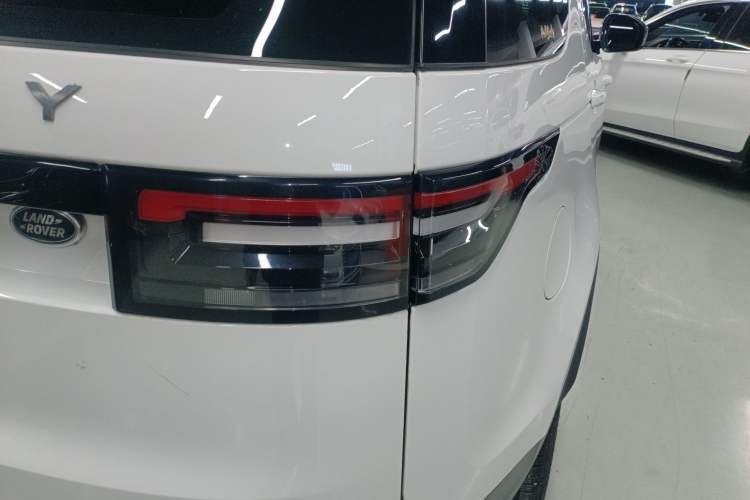 Used Land Rover Discovery 2020 2.0T SE