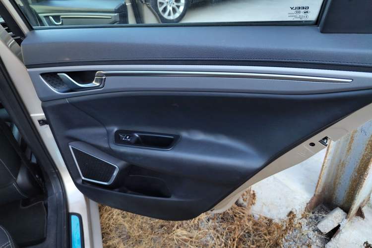 Used Geely Auto Emgrand GL 2018 1.4T DCT Elite Smart Connectivity Version
