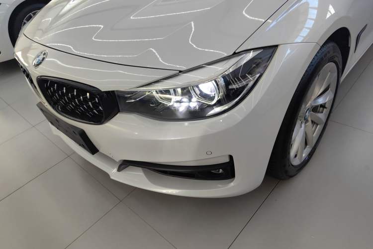 Used BMW 3 Series GT 2019 320i Sport Edition
