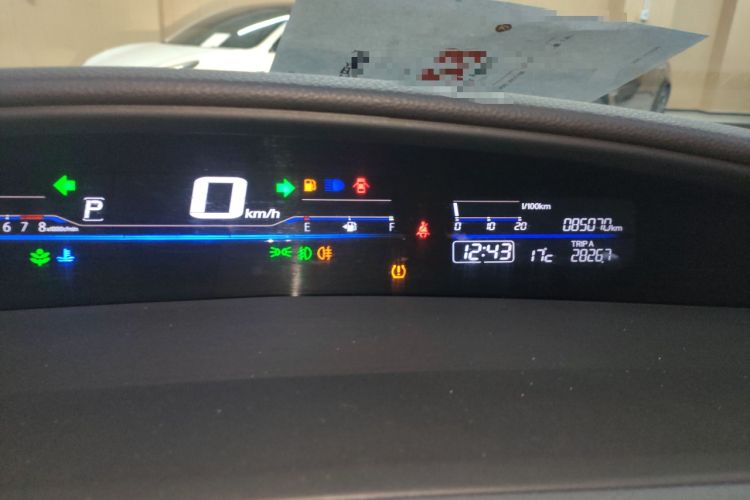 Used Honda Jade 2017 1.8L automatic Comfort version 5 seats
