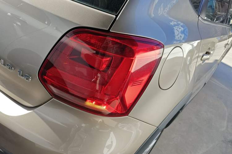 Used Volkswagen Polo 2014 1.6L Cross Polo Automatic