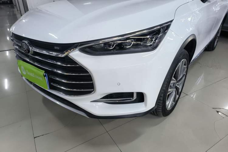 Used BYD Tang 2018 2.0T Automatic SmartConnect Prestige 7-Seater China V Standard
