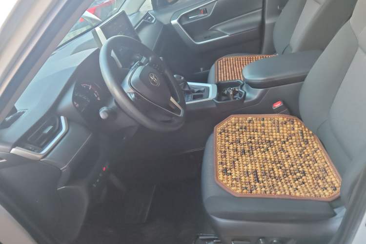 Used Toyota RAV4 2020 2.0L CVT 4x4 Trend Edition
