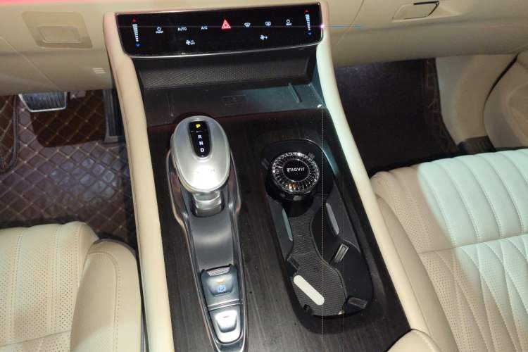 Used VOYAH Dream 2022 Low-Carbon Edition Dream+ Smart Enjoyment Package