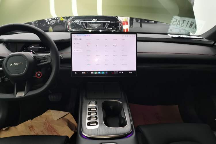 Used  SU7 2024 Rear-Drive Ultra-Long Range Advanced Pro-Level Intelligent Driving Version
