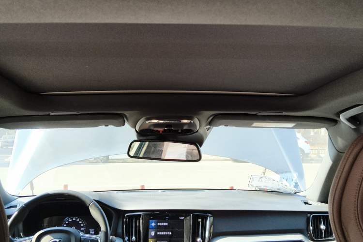 Used Volvo S60 2022 B4 Zhiyi Luxury Edition