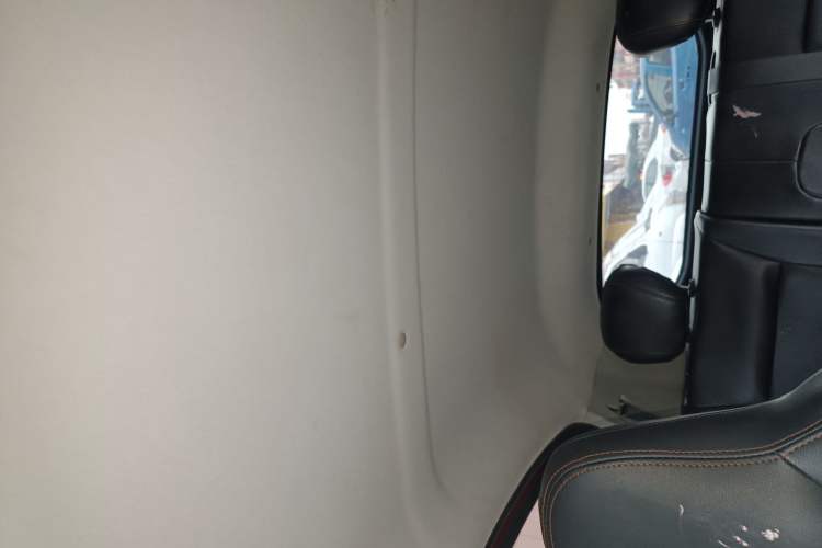 Used Geely Auto Vision X1 2017 1.3L Manual Frenzy Edition
