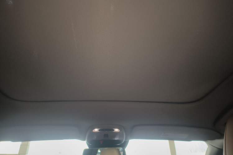 Used Volvo V40 2017 Cross Country T3 Zhiya Edition