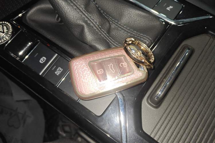 Used Volkswagen Passat 2020 330TSI Elite Edition China VI