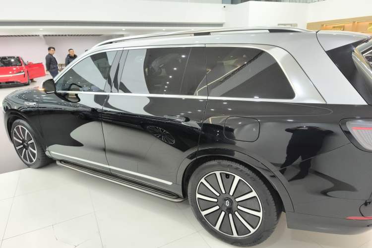 Used Hima AITO M9 2024 Range-Extended Ultra Version 42 kWh 6-Seater Model
