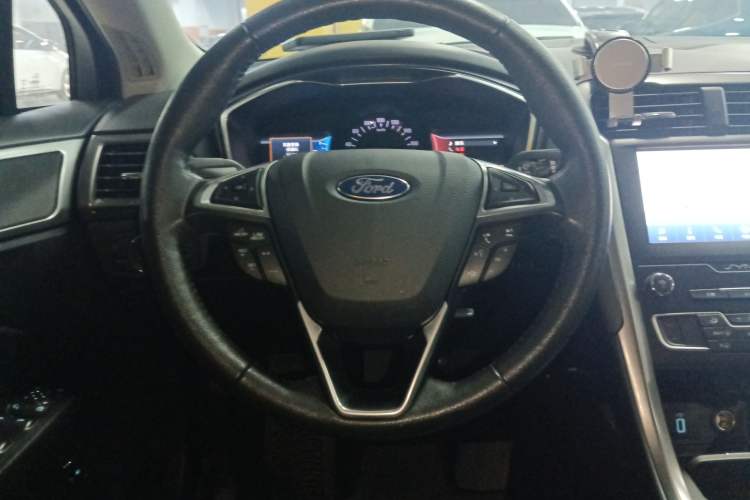 Used Ford Mondeo New Energy 2018 2.0 PHEV Smart-Controlled Fashion Edition China VI Standard