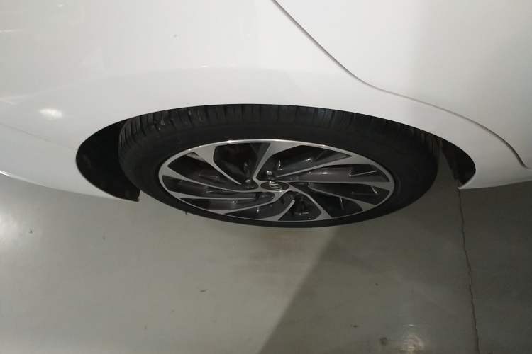 Used Hyundai Elantra 2019 1.4T Dual-Clutch Xuan Dong · Dynamic Model
