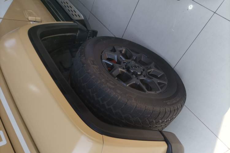 Used  BJ40 2019 2.3T Automatic Four-Wheel Drive Ring the Tower Champion Edition China VI
