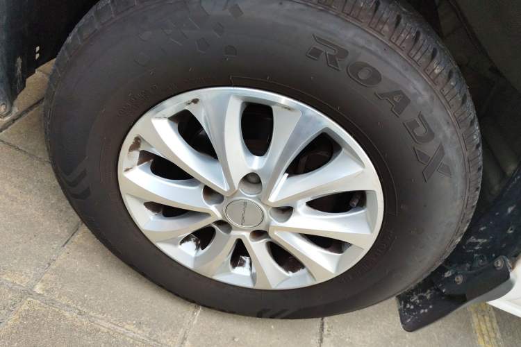 Used FORTHING Lingzhi M5 2022 Comfort Model 7 Seats
