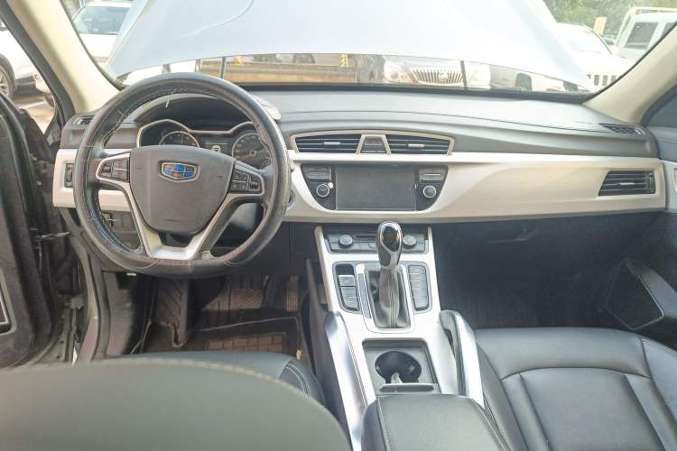 Used Geely Auto Emgrand X7 Sport 2018 1.8TD Automatic Two-Wheel Drive Zhiya Model