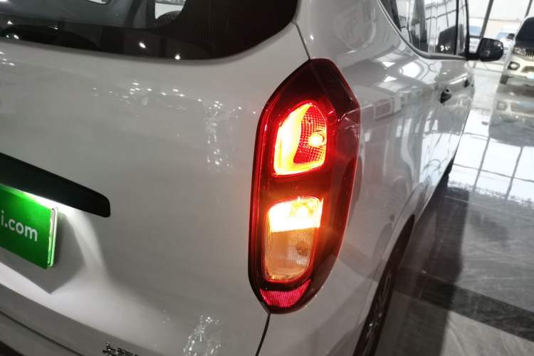 Used Wuling Hongguang New Energy 2024 All-Electric Model 300KM Standard Version
