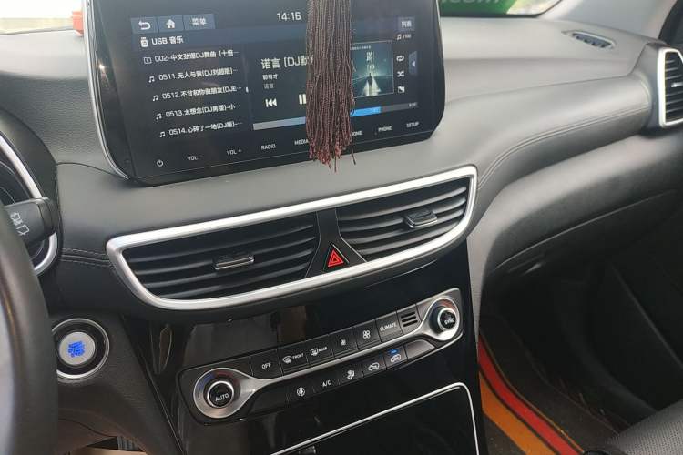 Used Hyundai Tucson 2020 280TGDi Two-Wheel-Drive GLS Fashion Edition China VI Standard
