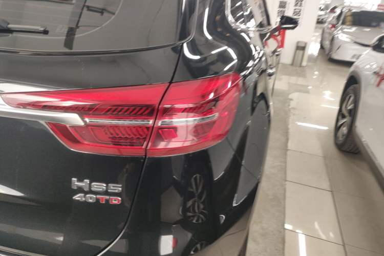 Used Hongqi HS5 2022 Revised Version 2.0T Smart Connect Flagship Edition
