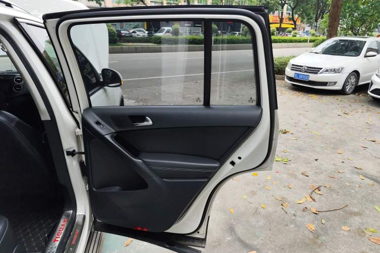 Used Volkswagen Tiguan 2016 280TSI Automatic Two-Wheel-Drive Silk Road Style Edition
