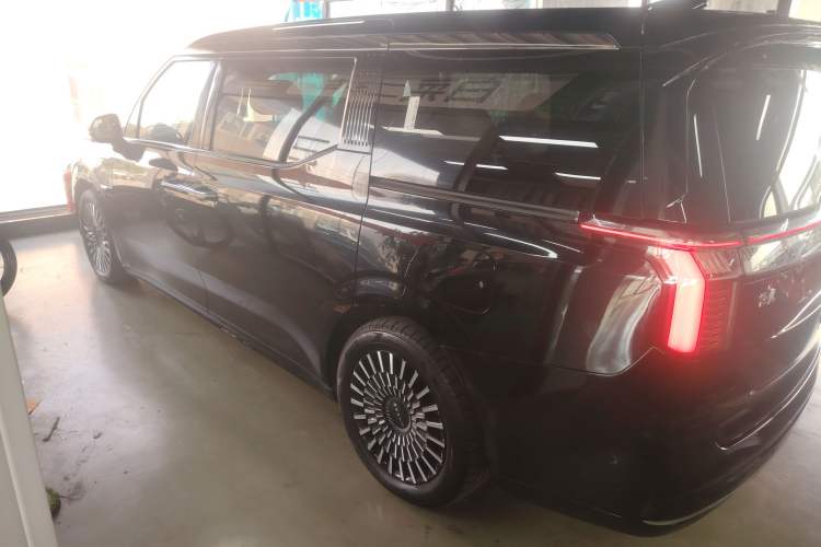 Used Zeekr 009 2022 ME Edition
