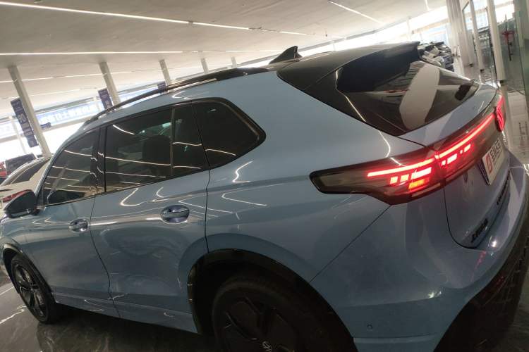 Used Volkswagen Tiguan L 2024 PRO 380TSI Four-Wheel Drive R-Line Prestige Edition
