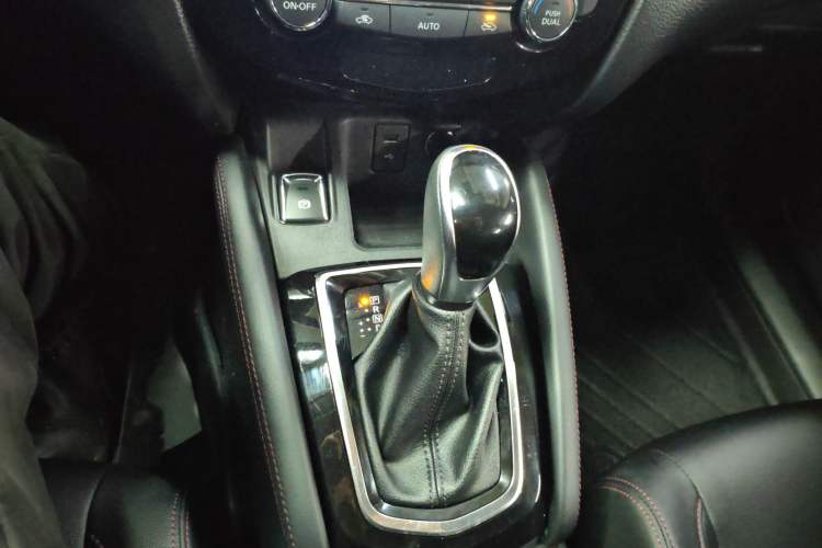 Used Nissan Qashqai 2022 2.0L CVT XV Smart Enjoyment Version
